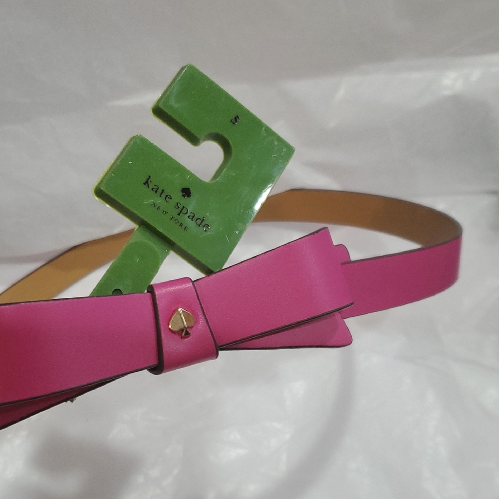 Kate spade pink bow Kate Spade signature gold logo belt size Small new